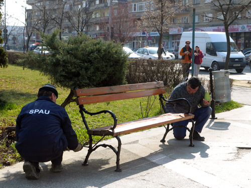 Banca, angajati SPAU